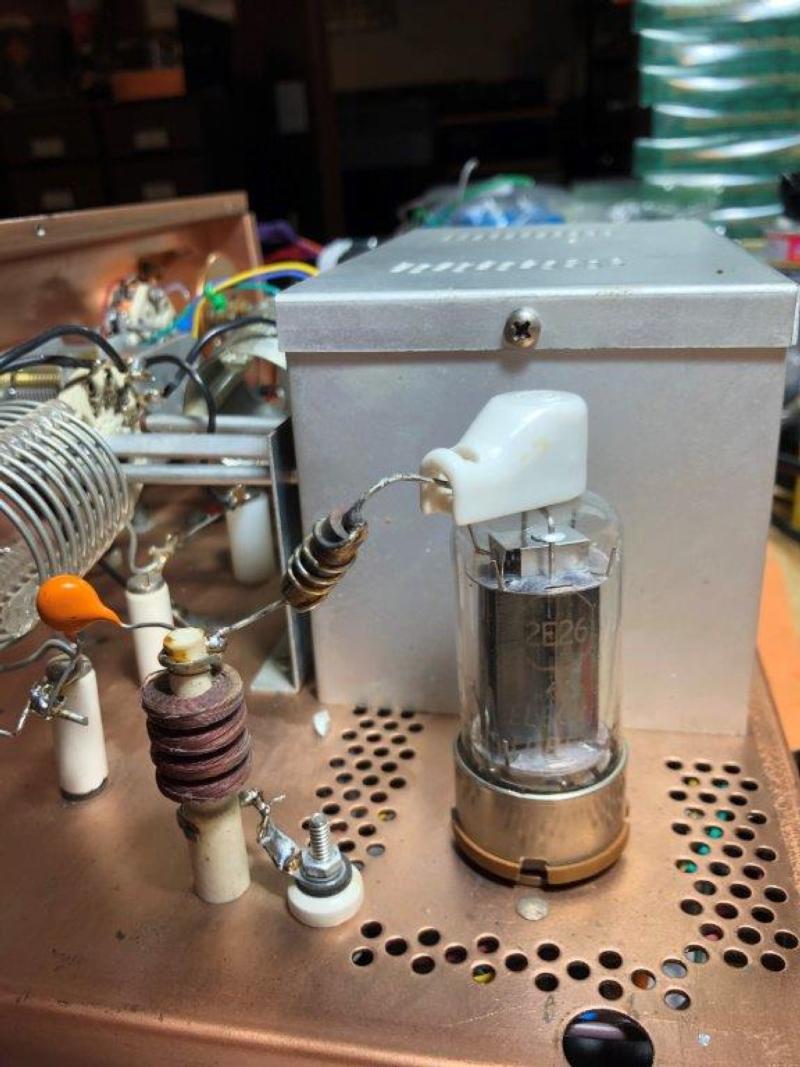 Now with 2E26 final amplifier tube